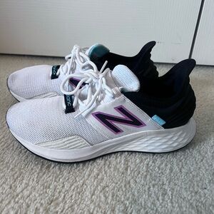 New Balance Women’s Fresh Foam Roav Running Shoes – White/Black/Pink - 9